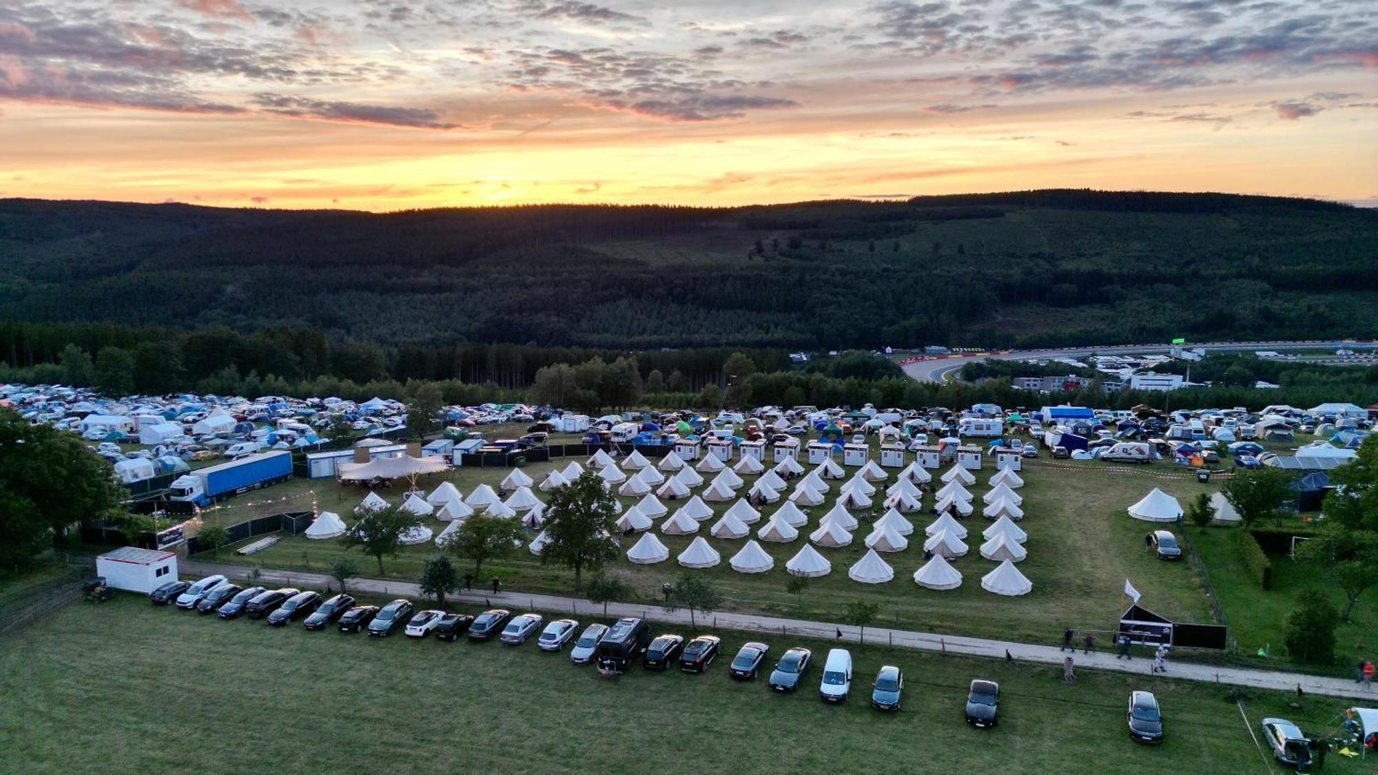Grandprixcamp Closest To The Track Including Track View Stavelot Exterior foto